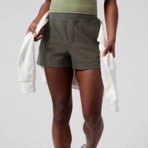 Athleta Trekkie North Shorts